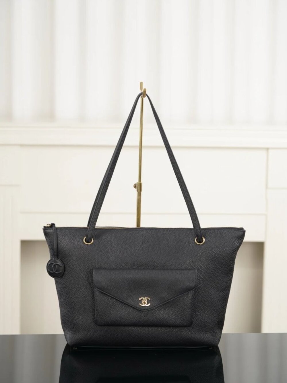 Classic CHANEL Bags: A Stylish and Versatile Choice for Elegance
